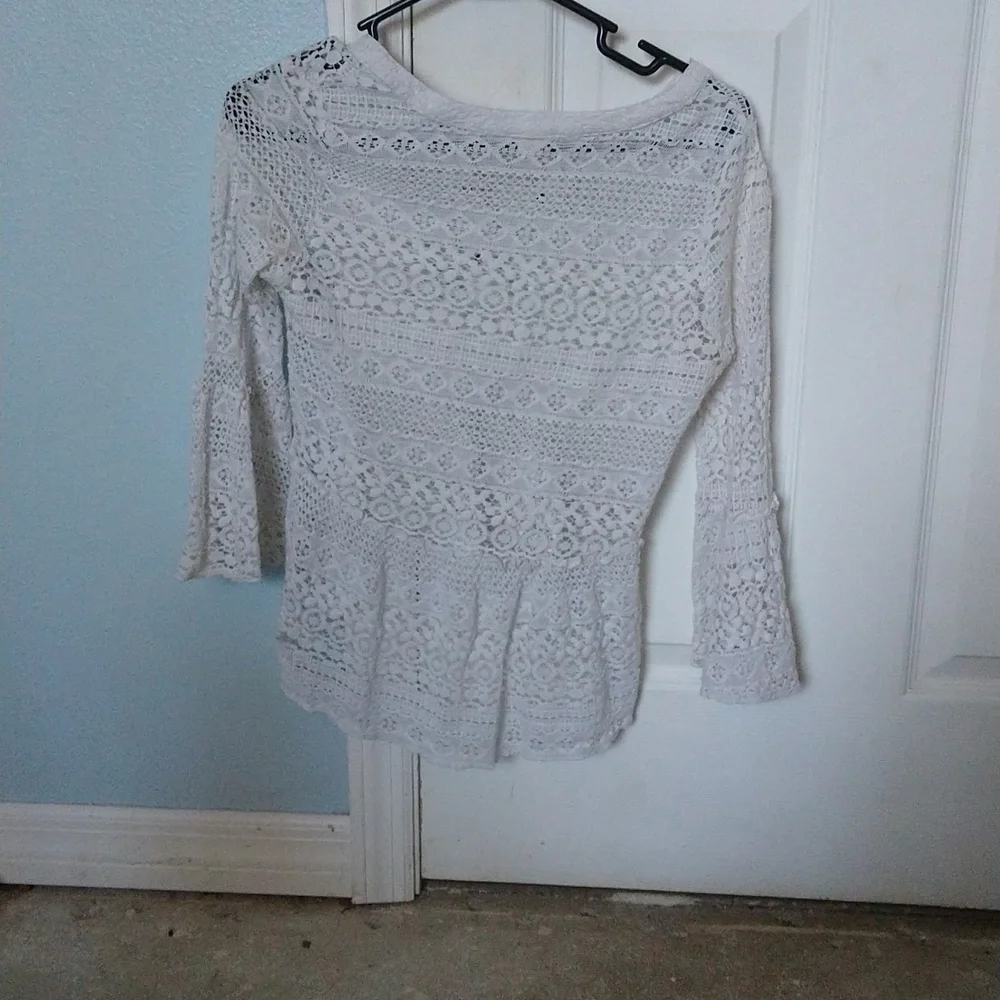 Forever 21 Macrame white top - Picture 5 of 5